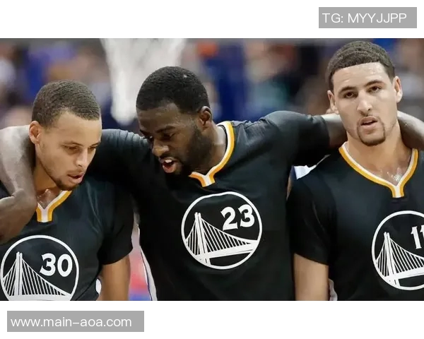 库里与追梦共同表达对克莱缺乏保护时遭攻击的担忧与不满