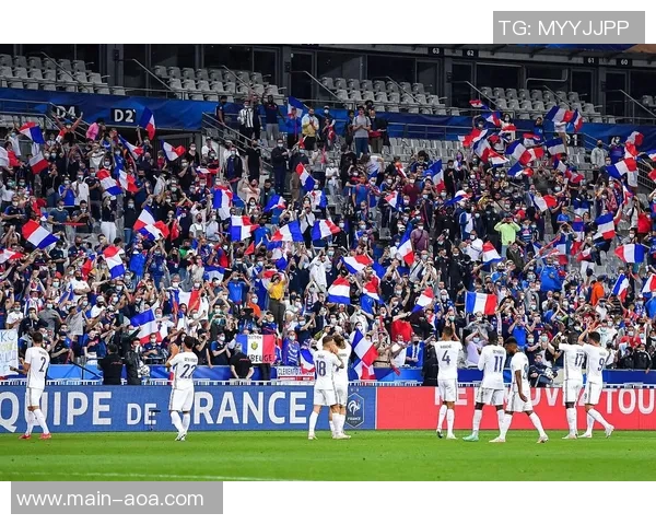 韦斯利谈罗马胜利的重要性并期待观看洲际杯巴黎对弗拉门戈的对决